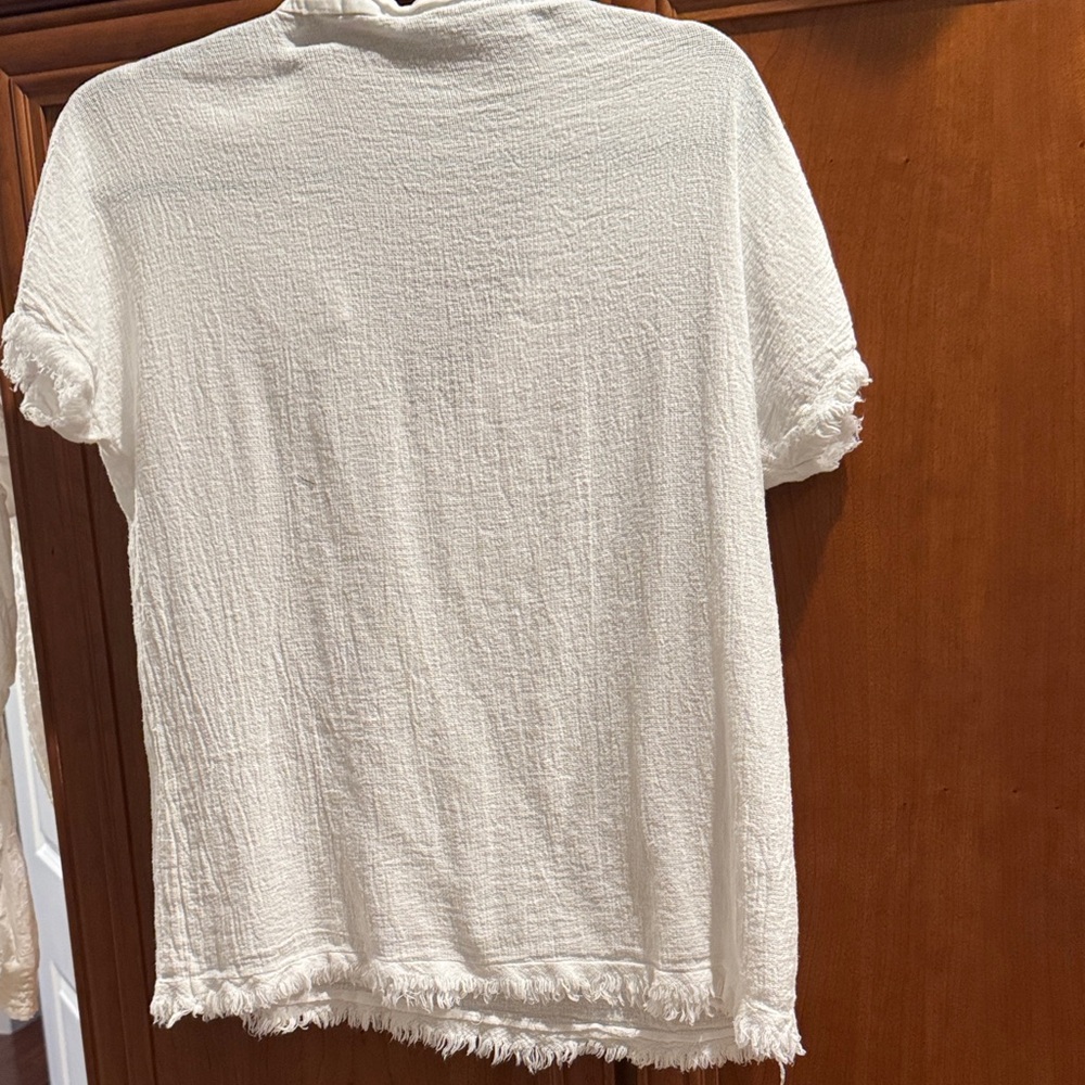 Elegant Cream V-Neck Women's Blouse - Picture 6 of 7